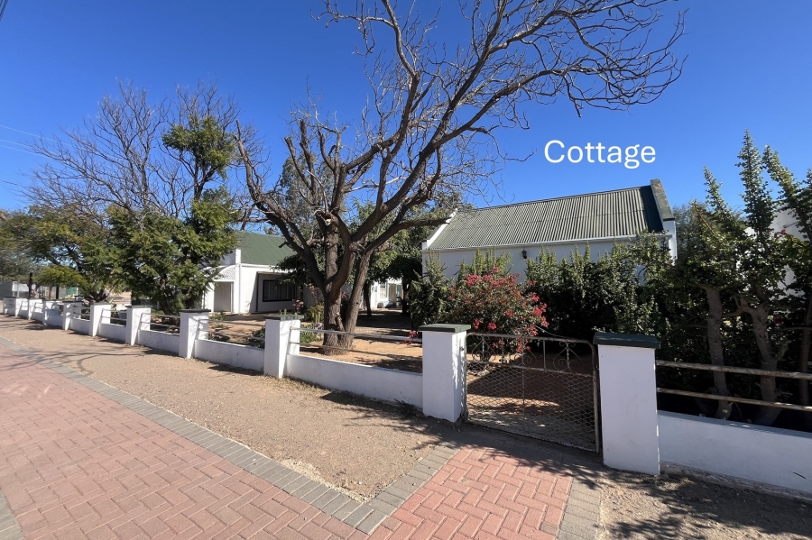 4 Bedroom Property for Sale in Steytlerville Eastern Cape
